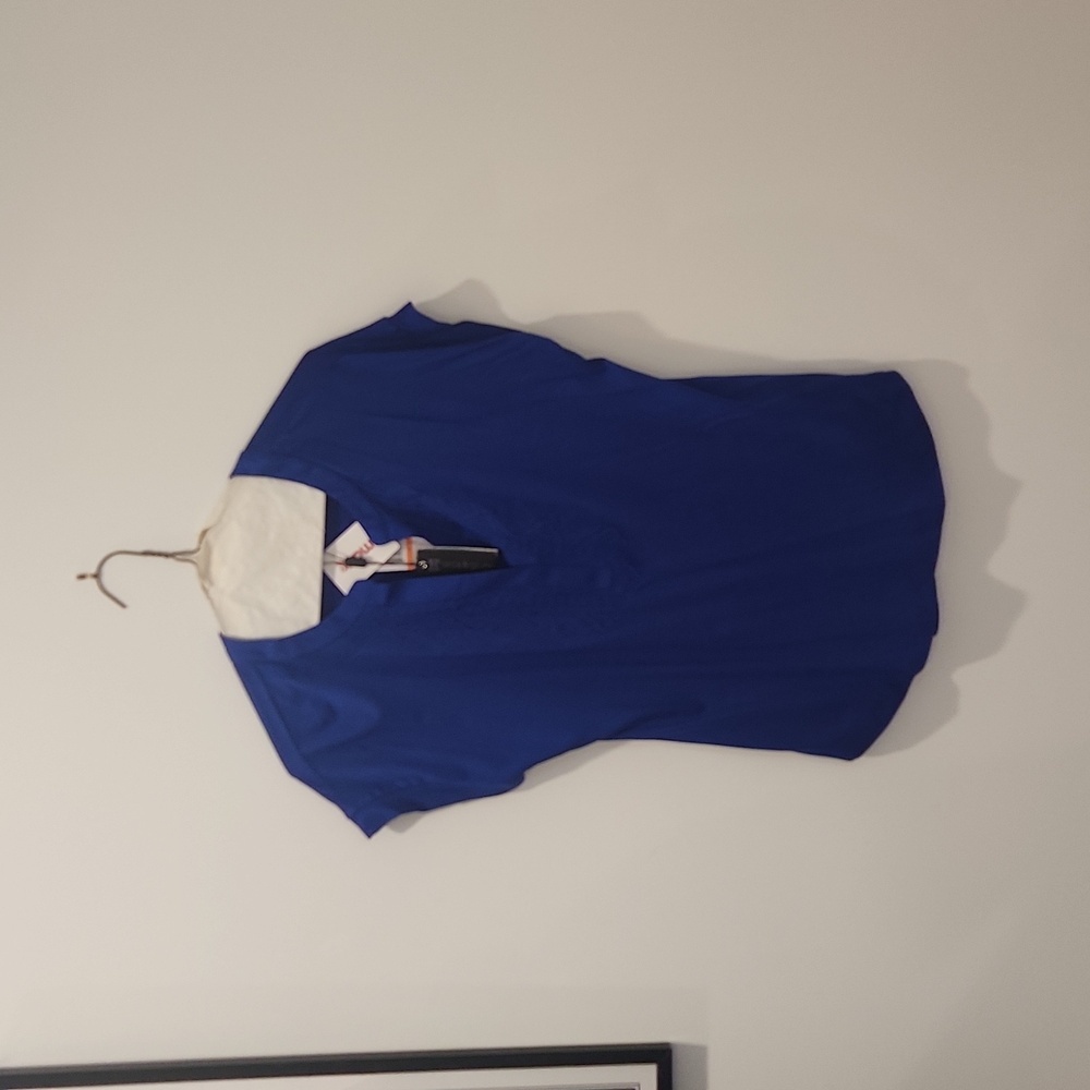 NWT CABLE & GAUGE BLUE TEE SHIRT SIZE SMALL